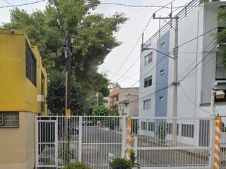 Oportunidad de Remate Bancario en Retorno 65, Colonia Coapa, Avante, Alcaldía Coyoacán,  Ciudad de México. Casa con Sentencia