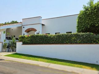 CASA EN VENTA EN FRACCIONAMIENTO LOMAS DE COCOYOC MORELOS