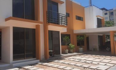 YIKAL - CASA POR CONSTRUIR NUEVA CON TERRENO Y 3 BAÑOS