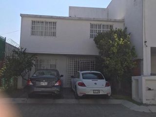Casa en venta  en privada cerca de Tecnológico de Monterrey Querétaro