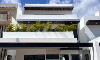 Casa en venta en Alahambra, en Residencial Aqua, Cancún, Q Roo