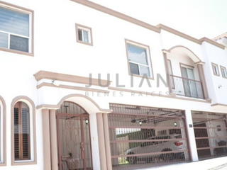 Casa en venta Cumbres Elite 8° sector