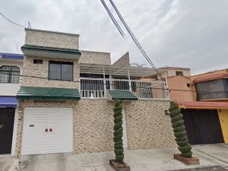 Moderna Casa en San Antonio, Azcapotzalco, en VENTA de Remate