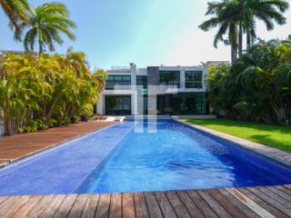Casa en renta de 4 recámaras en Isla Bonita Zona Hotelera Cancún