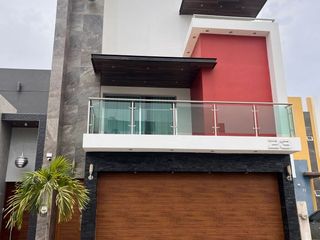 Amplia Casa en Venta en Privada, Bosques del Rey, Culiacán, Sinaloa
