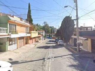 Gran Remate, Casa en Hab. Los Pirules, Tlalnepantla, Edo. Mex.