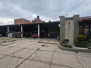 Renta Terreno Comercial 1,000m2 en Av. Universidad en Queretaro