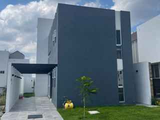 Casa en nueva en venta en Real del Bosque Residencial, Querétaro.