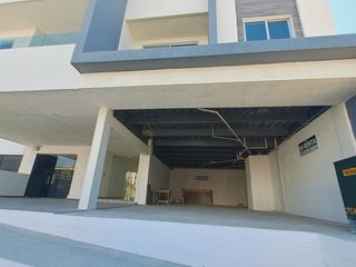 Local comercial en Renta fente al Tec  de Monterrey