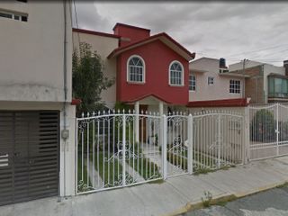 Hermosa casa en venta, en Av del Roble, Villas del Álamo, Estado de Hidalgo, México