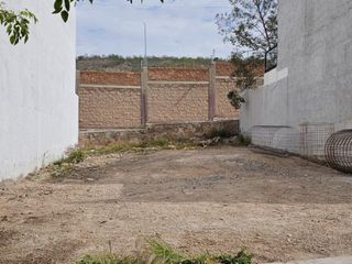 Terreno en Venta en Monterra Poniente plano, 180 m2