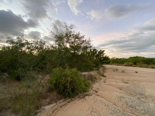 Terreno por la Y a Todos Santos