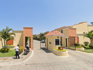 Paseo de San Javier 216, Parque Las Palmas, Puerto Vallarta, Jalisco, México. Hermosa casa en remate bancario. Oportunidad única de inversión.