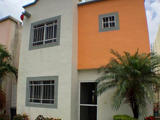 Venta de Casa en Fracc. Jardines de Bonampak, Cancún