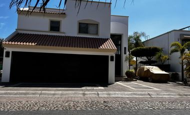 Casa en venta en Fraccionamiento el Cid