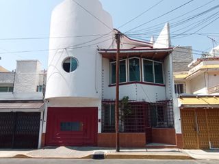 Casa en venta en Ejido Acoxpa con local comercial
