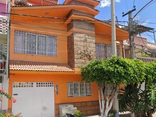 Bonita y amplia casa en La colonia Agua Azul Nezahualcóyotl excelente oportunidad