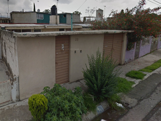 Casa de Recuperación Bancaria en Cardenales, Izcalli Jardines, 55050 Ecatepec de Morelos, Méx., México