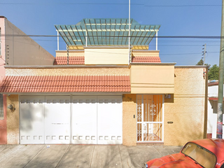 Estupenda Casa en Col. Petrolera, Azcapotzalco. Inversión de Remate Bancario.