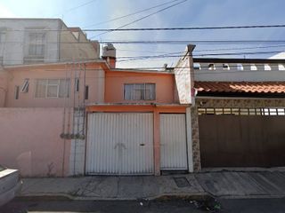 Casa en venta en Col. La Magdalena, Toluca  ¡Compra esta propiedad mediante Cesión de Derechos e incrementa tu patrimonio! ¡Contáctame, te digo cómo hacerlo!