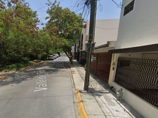 Aproveche Gran Oportunidad de Remate Bancario en Calle Valle del Tinto, Valle del Contry 2o Sector, Municipio Guadalupe, Nuevo León.