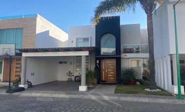 SE VENDE CASA EN QUINTAS DE CORTES ZEREZOTLA SAN PEDRO CHOLULA PUEBLA FRACC CERRADO AREAS VERDES