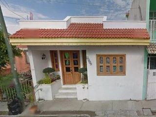 Hermosa casa en venta en Tehuacán a precio de REMATE!