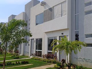 Preciosa casa en renta por noche con 3 recamas, 1.5 baños y club de playa en Acapulco.