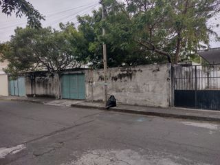 Terreno en venta con dos construcciones Col. Carranza, Boca del Río, Ver.