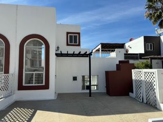 Hermosa casa en fraccionamiento en renta en Playas de Tijuana!