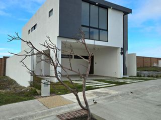 Casa ubicada en la Zona ➕️ Exclusiva de Veracruz, a un Súper Precio.  ▪️Venta: $3'900,000.⁰⁰
