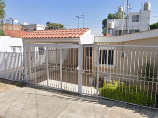 Casa en venta cerca de hospital #14, Guadalajara