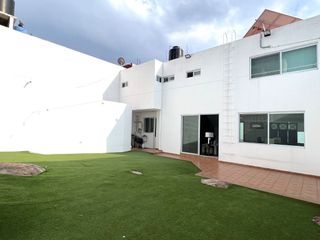 Casa en Venta en Lomas 4ta con 68 m2 de Jardín