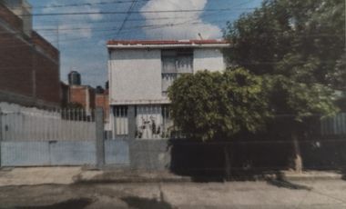 GUADALUPE CASA CON DEPARTAMENTO