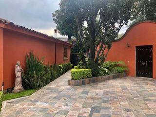 Casa en VENTA en Jardines de Ahuatepec Cuernavaca (No Creditos)