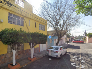 CASA EN VENTA DE 3 NIVELES METROBUS VASCO DE QUIROGA