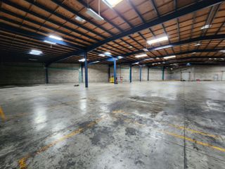 ARRENDAMIENTO NAVE INDUSTRIAL 21087 SQ FT  O 1959 M2