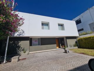 Renta Casa con Excelente Ubicacion en Juriquilla Santa Fe