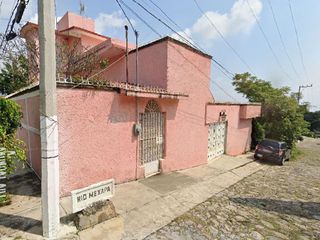 CASA CON POSESIÓN EN HACIENDA TETELA, CUERNAVACA, MOR. - JVV