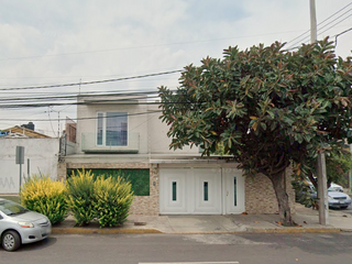 HERMOSA CASA EN CLAVERIA CDMX