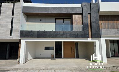 CASA NUEVA EN VENTA CON 3 RECAMARAS JARDIN Y ROOF GARDEN CON VISTA A VOLCANES