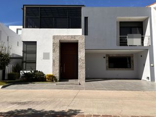 CASA EN VENTA EN EL MOLINO RESIDENCIAL & GOLF