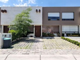 Casa en Venta en Fraccionamiento Residencial Lomas Virreyes en Calimaya, Estado de México