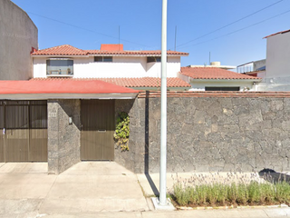 Increíble Casa en Santiago de Querétaro. ¡Remate!