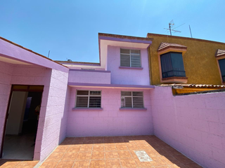 CASA EN VENTA EN MANSIONES DEL VALLE, QUERÉTARO CENTRO