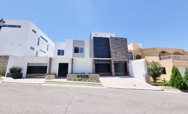 Se vende casa Residencial con alberca en Chihuahua, Rincón de las Lomas I, Por la Tomas Valles