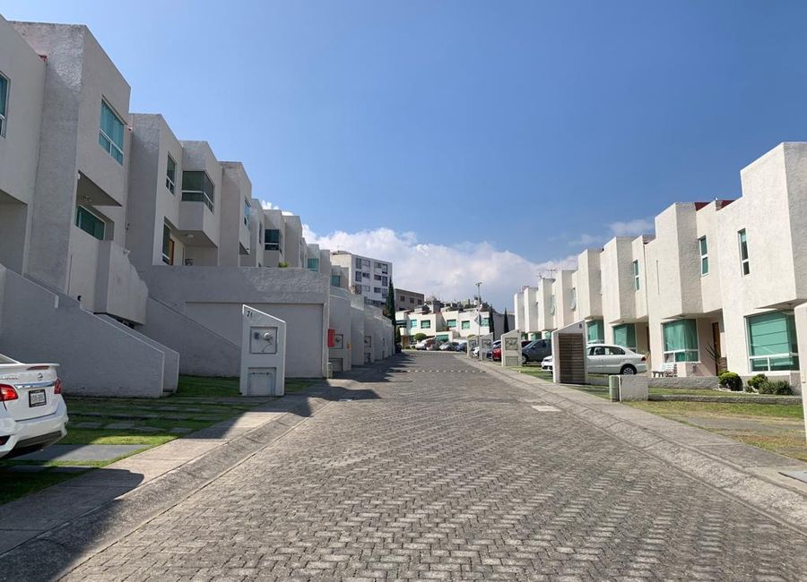 Casa en fraccionamiento vistas de picacho tlalpan