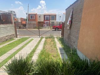 Se vende casa duplex en Bosque de Moras Tecamac, Hda del Bos, 14 Tecamac, Estado de México 24-4026MCE