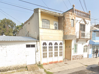 Casa En Buena Ubicación De Recuperación Bancaria En La Col. Lopez Portillo. Fm17