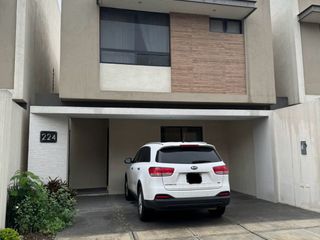 Casa en Renta en Residencial Aviana, Apodaca, N.L.